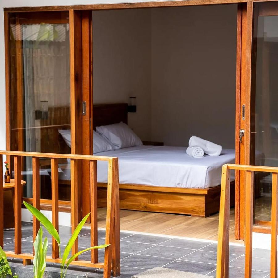 Hotel Twiny's Kuta  Zewnętrze zdjęcie